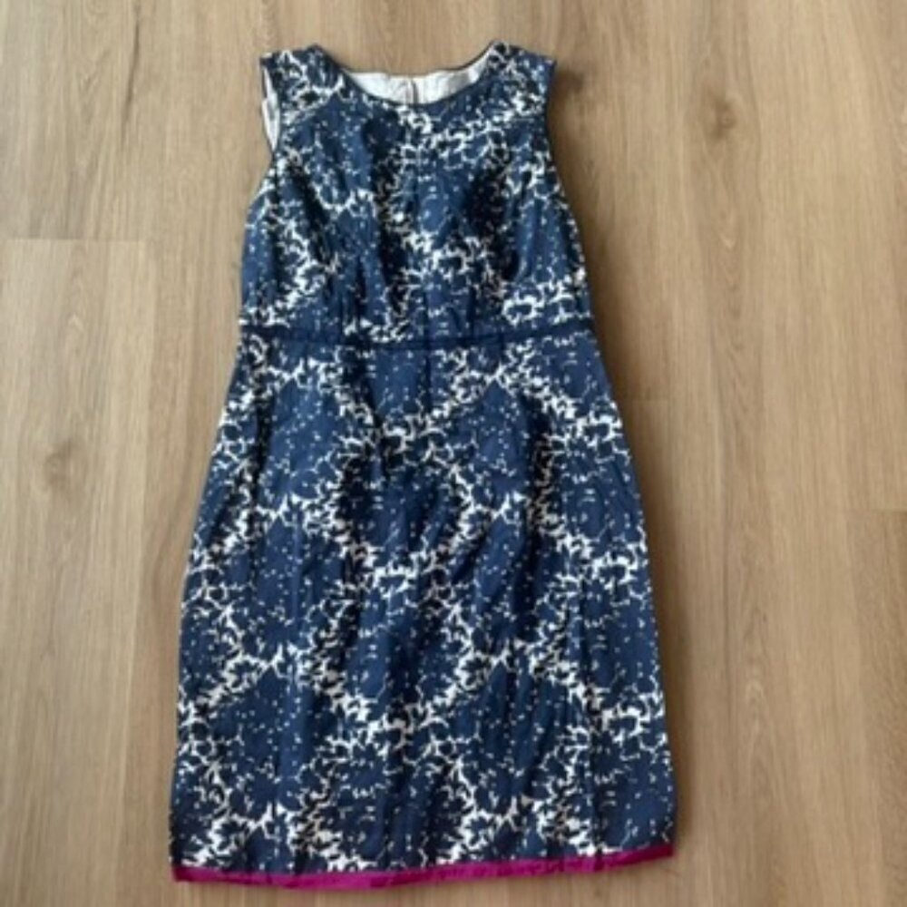 ** Boden floral dress Blue Sleeveless Vneck Back Zip 8 Petite